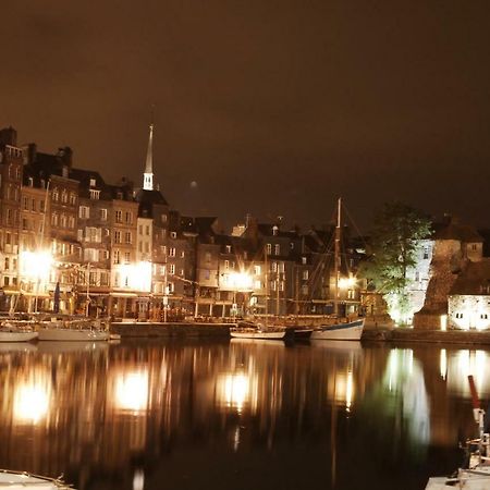 Cosy Maison 3 Chambres Honfleur Jardin, Parking Prive Et Jacuzzi ภายนอก รูปภาพ